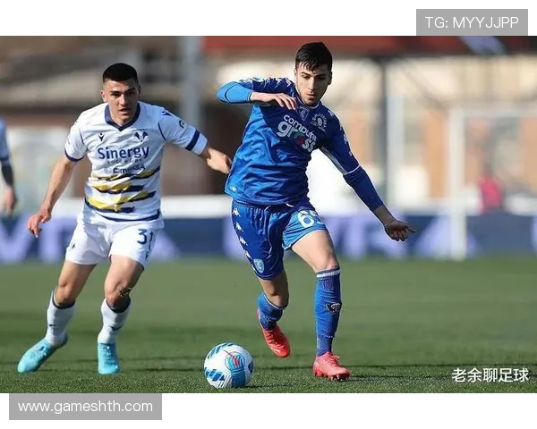 华体足球比分网分析不同赛事的比分变化趋势，帮助用户做出更准确的投注决策